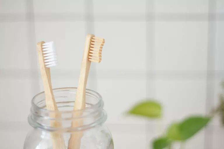 Article | Pourquoi il ne faut pas se rincer sa bouche après avoir brossé ses dents