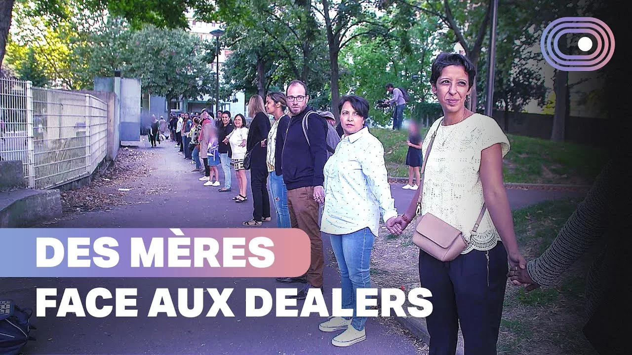 Documentaire Saint-Denis : elles se rebellent contre les vendeurs !
