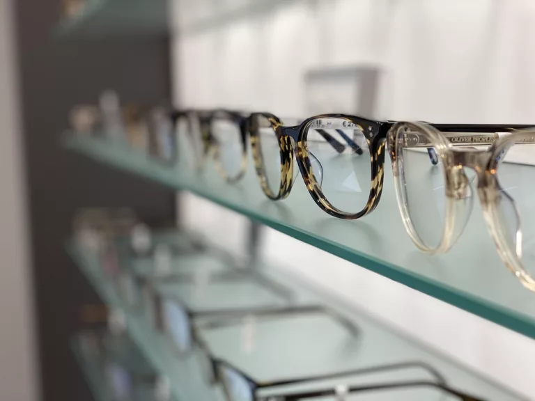 Article | Comment choisir un opticien à Paris : les critères essentiels