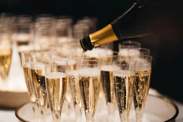 Article | Le champagne a un meilleur gout à température ambiante