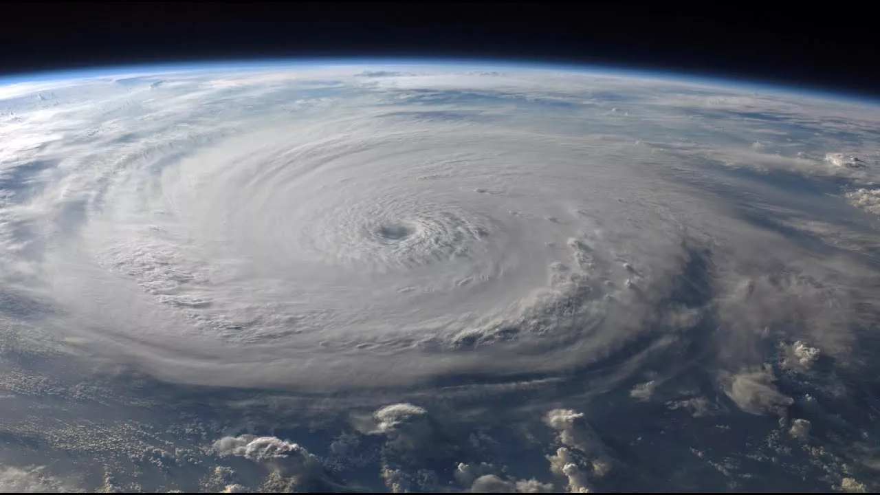 Documentaire Alertes cyclones un défi pour demain !