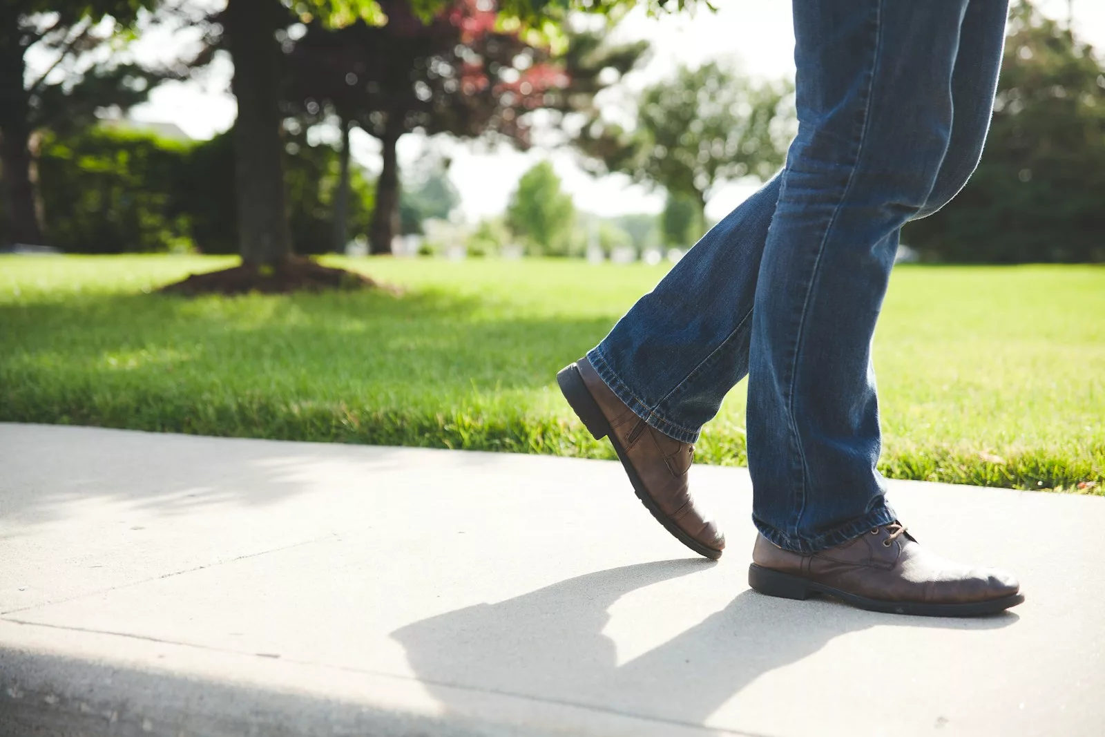 Chaussures orthopédiques homme, pourquoi en porter ?