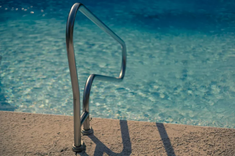 Article | Comment hiverner une piscine ?