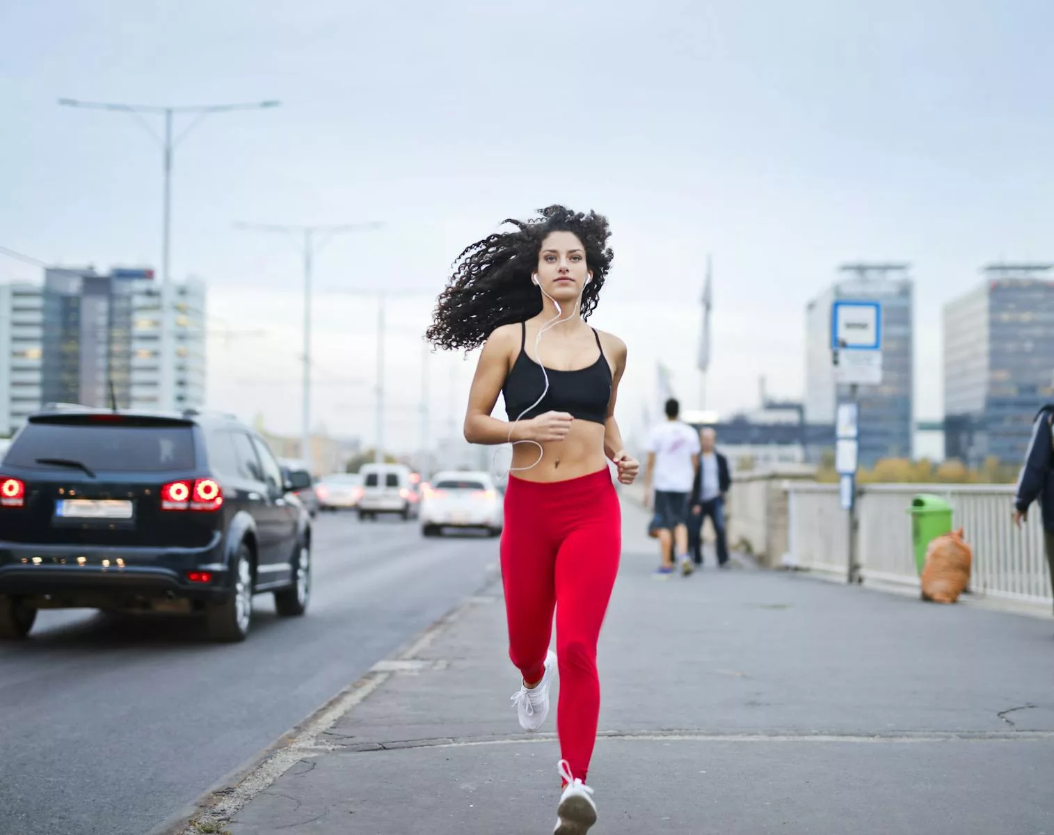 Pollution et sport : doit-on s’entraîner quand la qualité de l’air est mauvaise ?