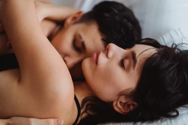 Article | Sexe: quelles sont les positions qui brûlent le plus de calories ?