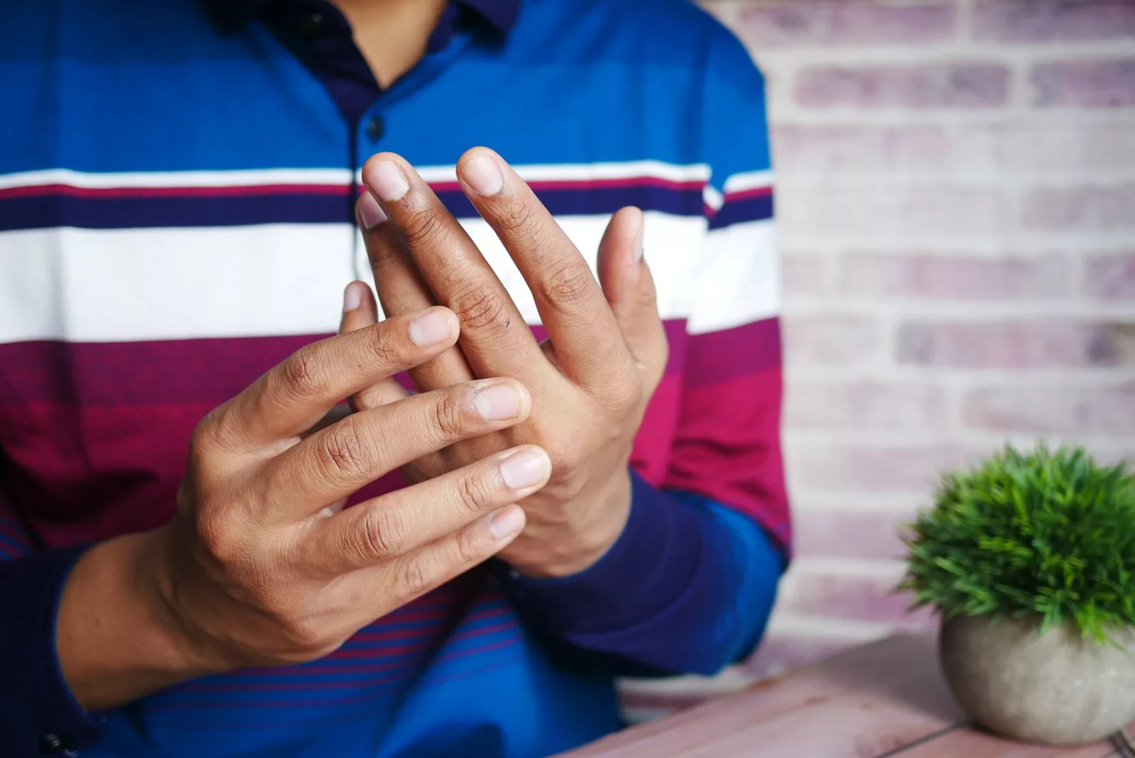 Comment l'alimentation peut atténuer les douleurs des rhumatismes ?