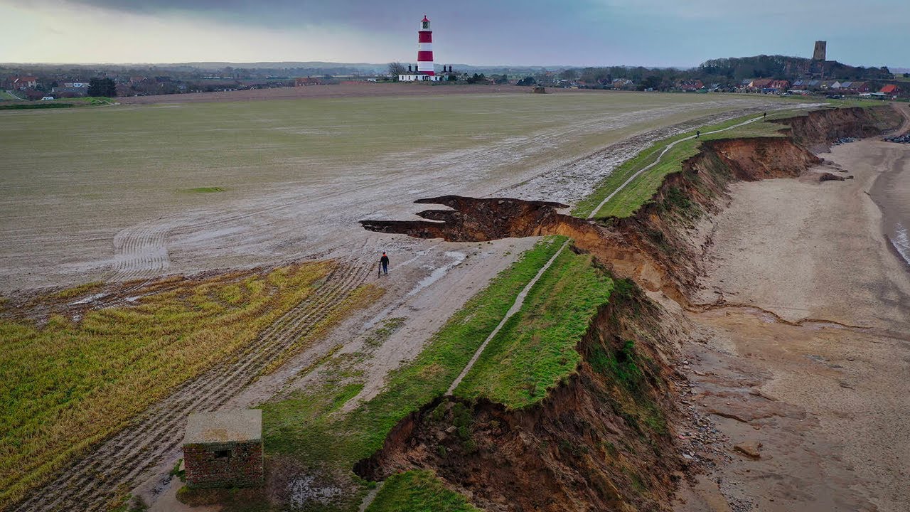 Côtes anglaises en danger : l’érosion gagne du terrain