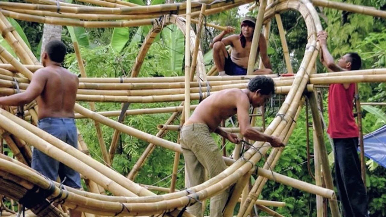 Documentaire L’extraordinaire école en bambou de Bali