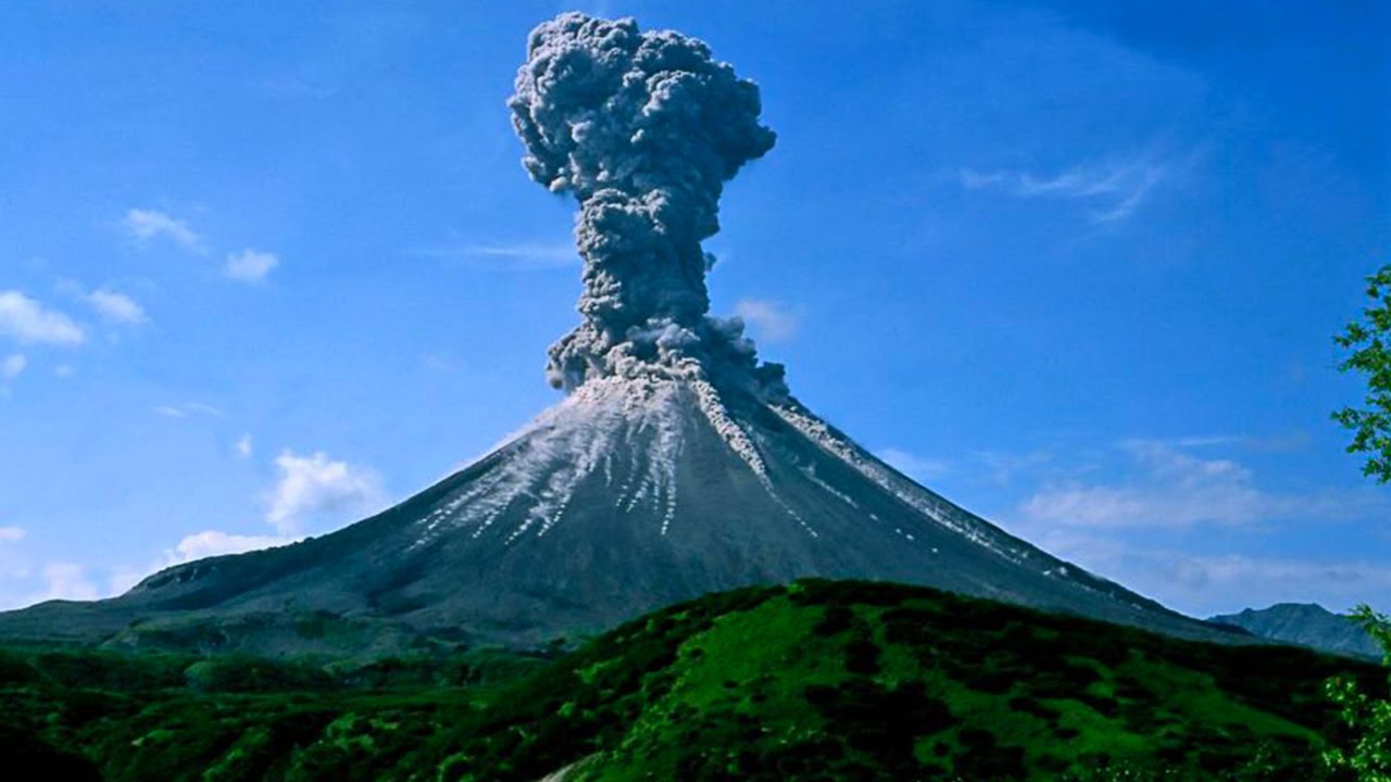 Montagne pelée : réveil d'un géant - Volcan sous haute surveillance