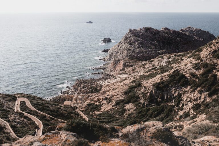 Article | À la découverte des nuraghes, ces géants oubliés de Sardaigne