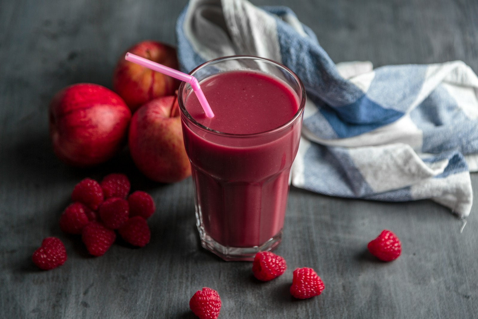 Documentaire Avantages et inconvénients des jus de fruits en matière de nutrition