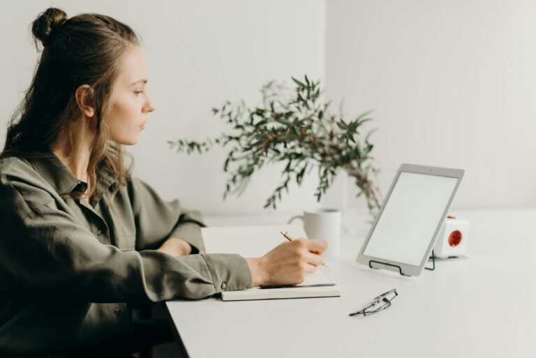 Article | Le télétravail est-il vraiment plus productif que le travail au bureau ?