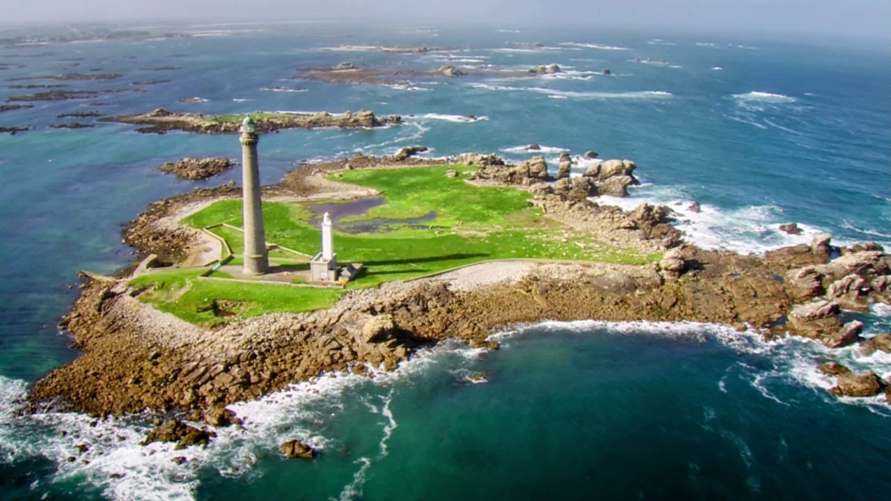 De Cancale à l'île d'Ouessant, un voyage par la côte