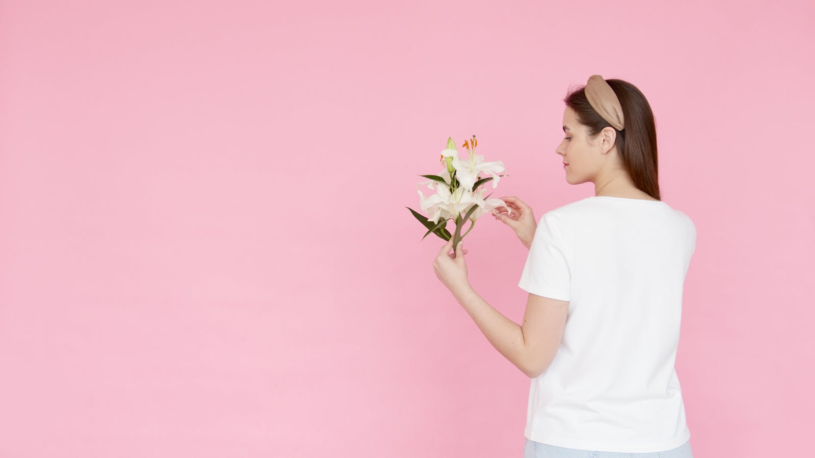 Plutôt que de devoir restaurer la blancheur du linge après coup, il est préférable d’adopter de bonnes habitudes pour prévenir son jaunissement.