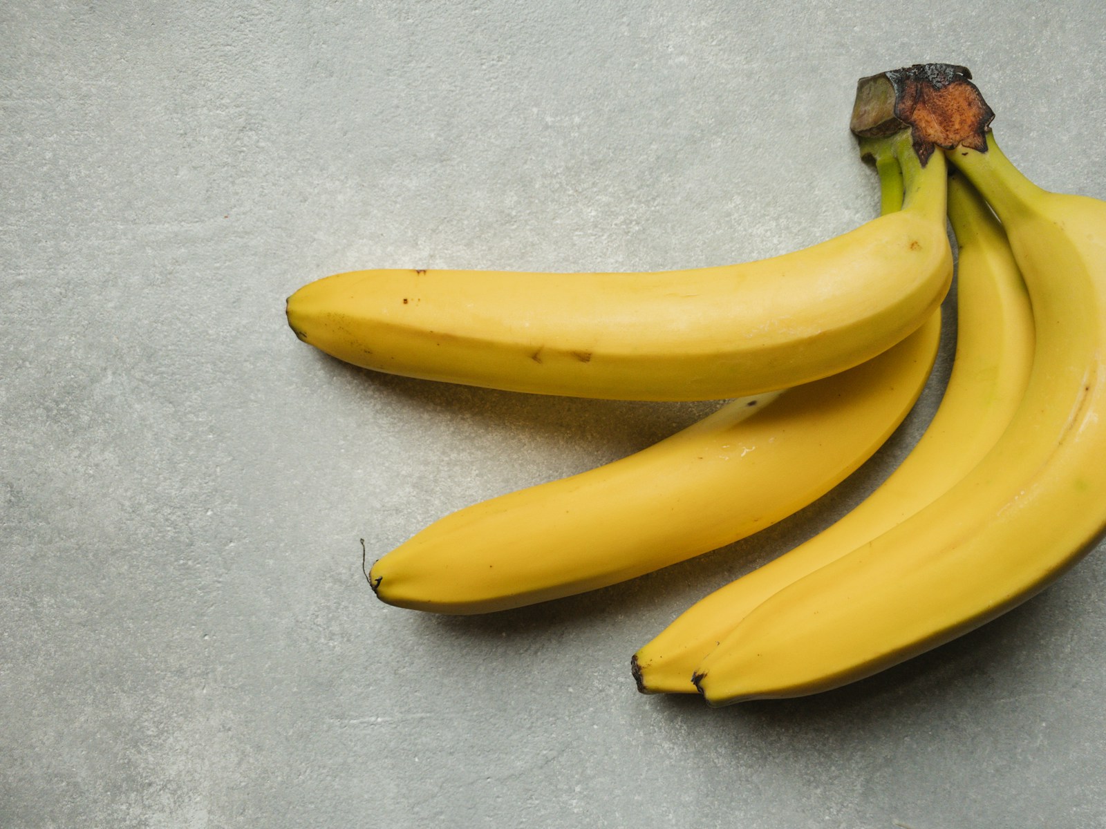 Pour obtenir des chips savoureuses et bien croquantes, il convient de choisir soigneusement les fruits